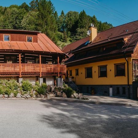 Penzión Ski Tavas Kültér fotó